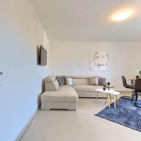 Amra-6 By Interhome Porec