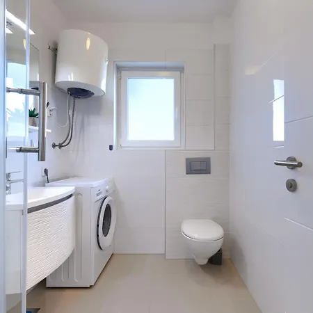 Amra-6 By Interhome