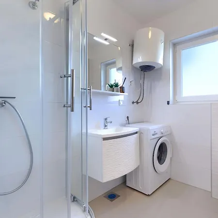 Amra-6 By Interhome * Porec